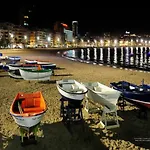 Nuevo En Playa De Canteras * لاس بالماس دي غران كاناريا